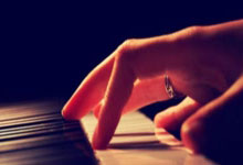 蜂鸟电竞官网:PSG信心满满欧冠争翻盘 红军步步为营.